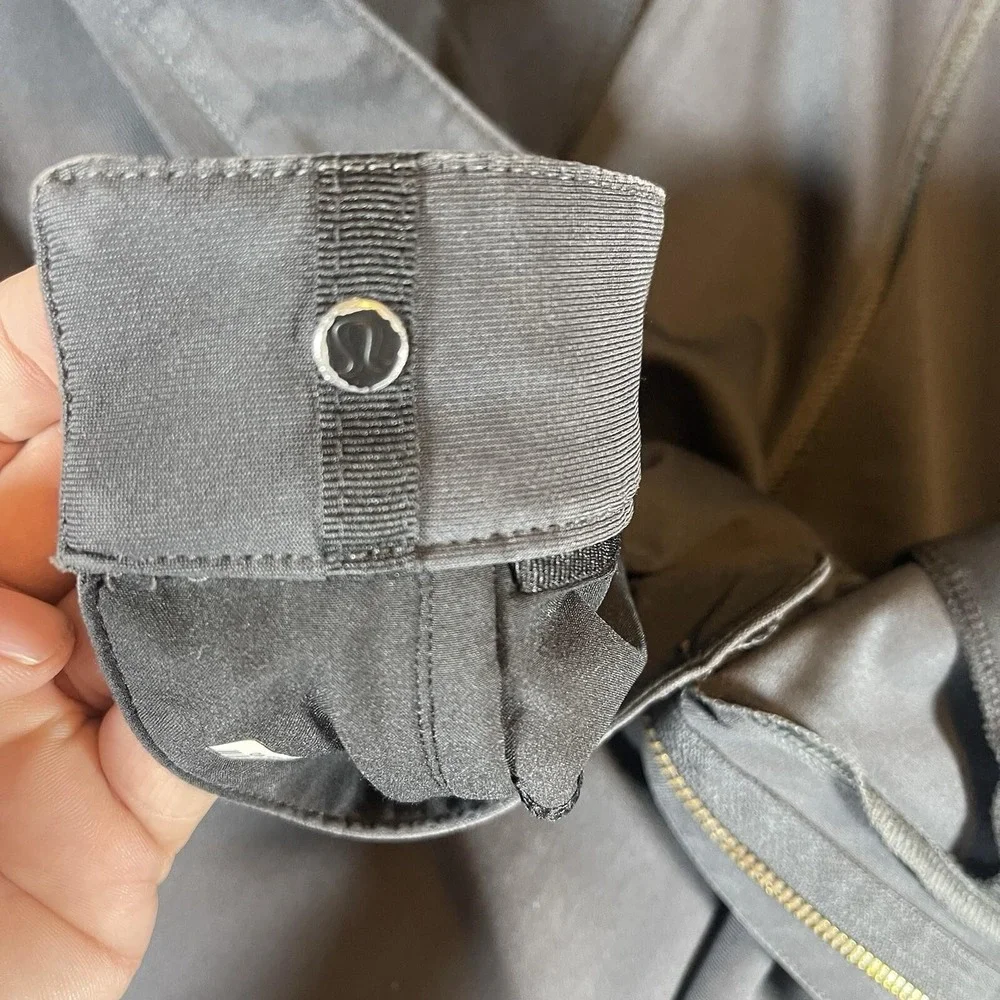 Lululemon Pants‎ Mens 40x27 Black Commission Classic Warpstreme Athleisure EUC